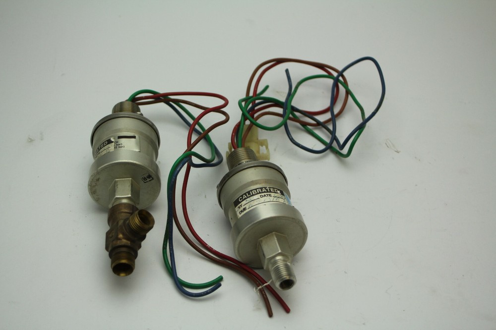 CCS 46-1058 Explosion-proof Pressure Snap Switch Mode 611 Used