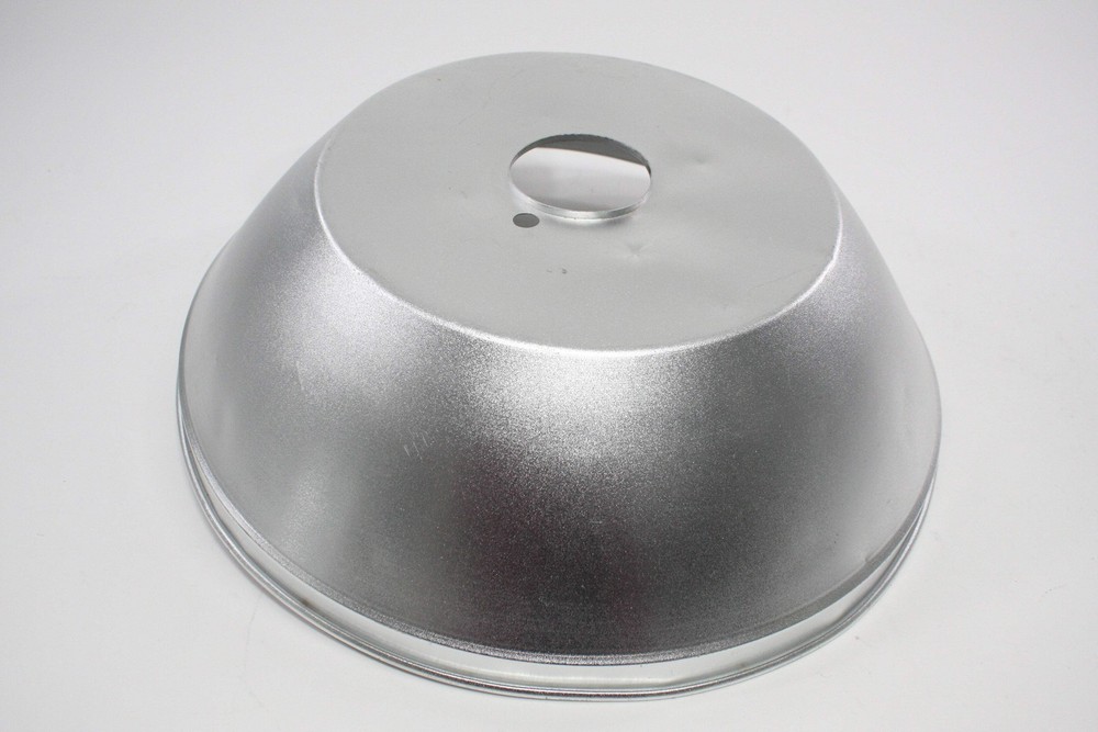 Paul C Buff 22in Beauty Dish