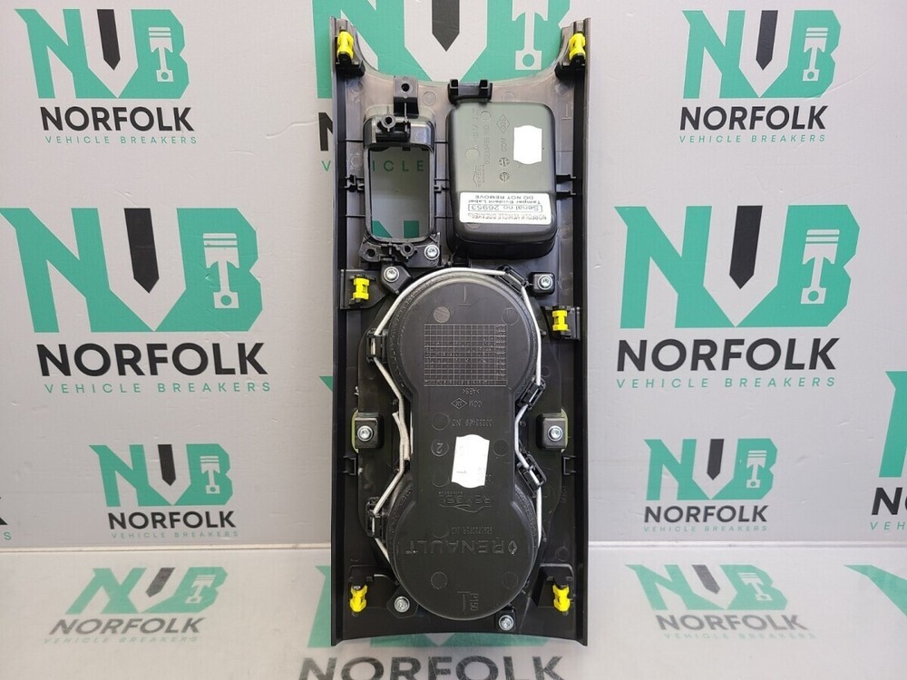 Renault Captur 2 Centre Cup Holders Front