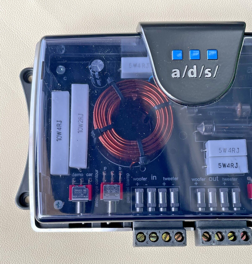 Old School A/D/S 346CS Crossover Pair, Display Unit