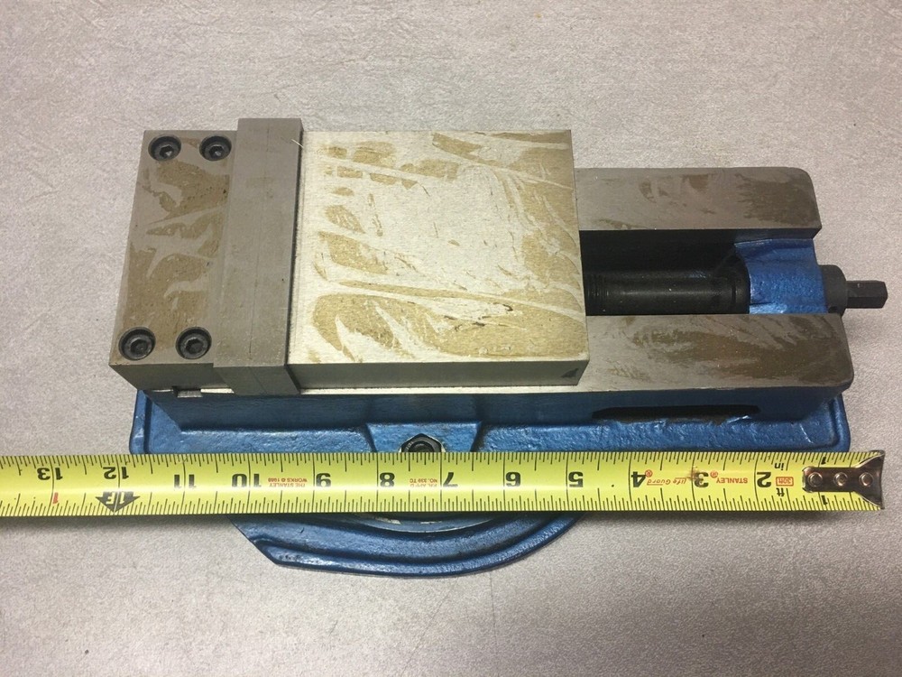 MILLING MACHINE VISE SWIVELING BASE