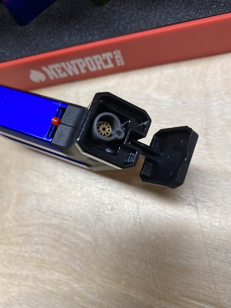 Newport Zero Small Side Single Jet Torch Cigar Lighter - Metallic Blue - New