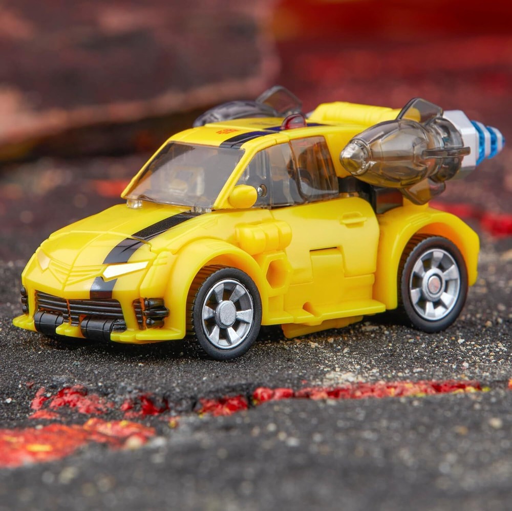 Transformers Legacy United Deluxe Class Animated Universe Bumblebee,...
