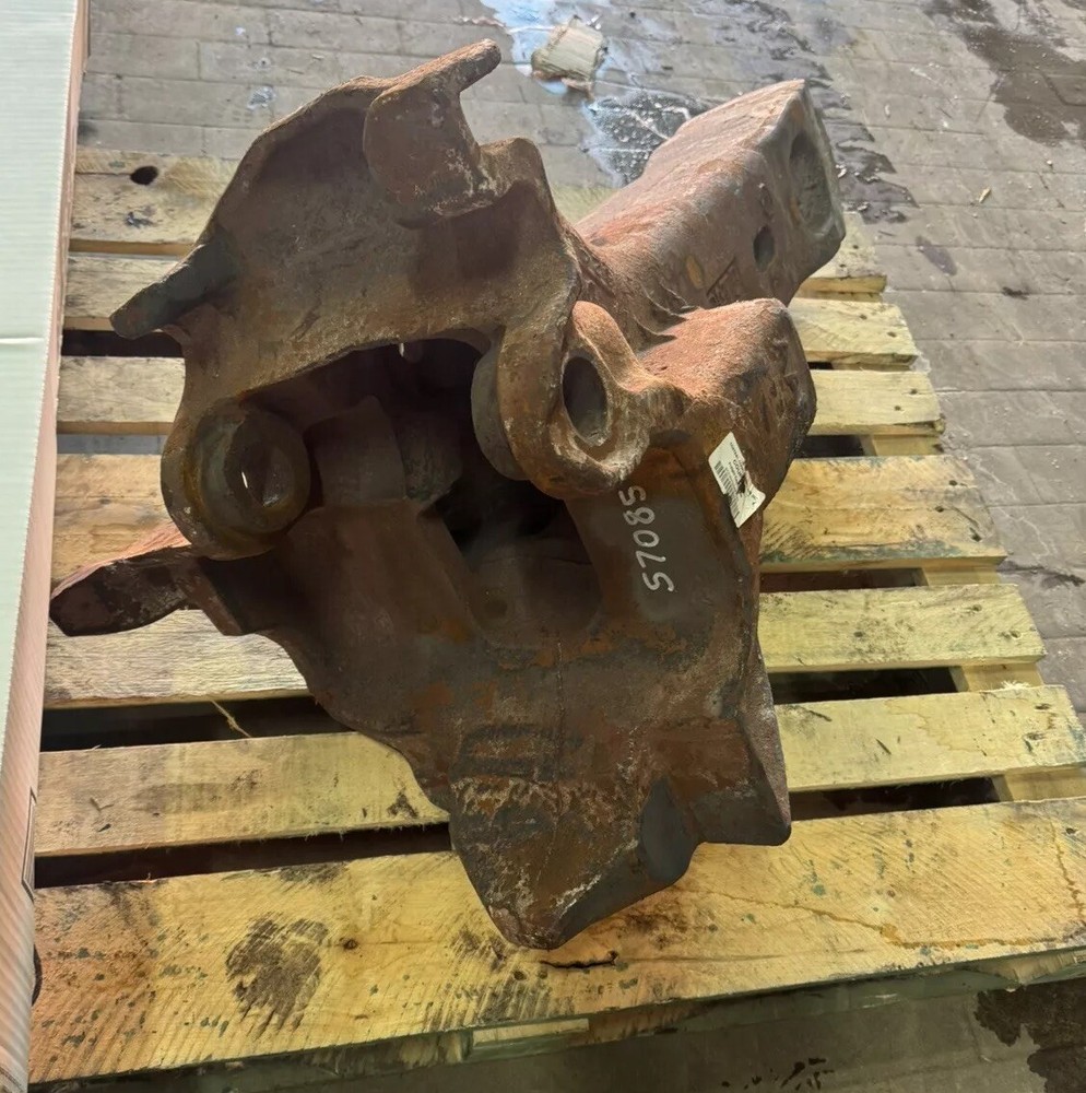TRAIN COUPLER