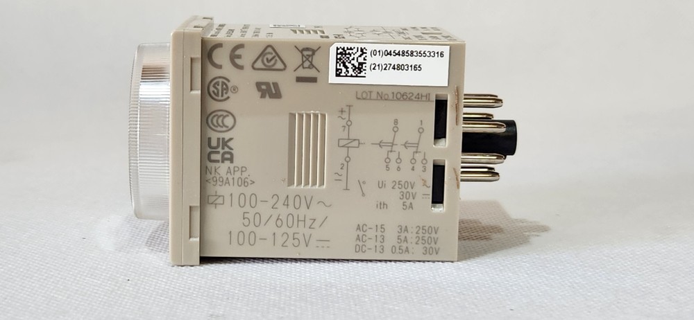 Omron H3CR-A8 Solid State Timer 100-240VAC 50-60Hz 100-125VDC