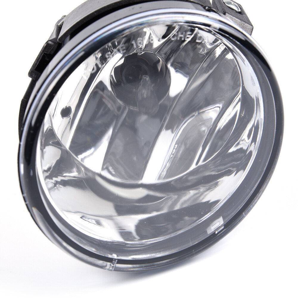 2pcs Fog Light Front Bumper Lamp+Bulbs Fit For 04-15 Nissan Titan 05-07 Armada