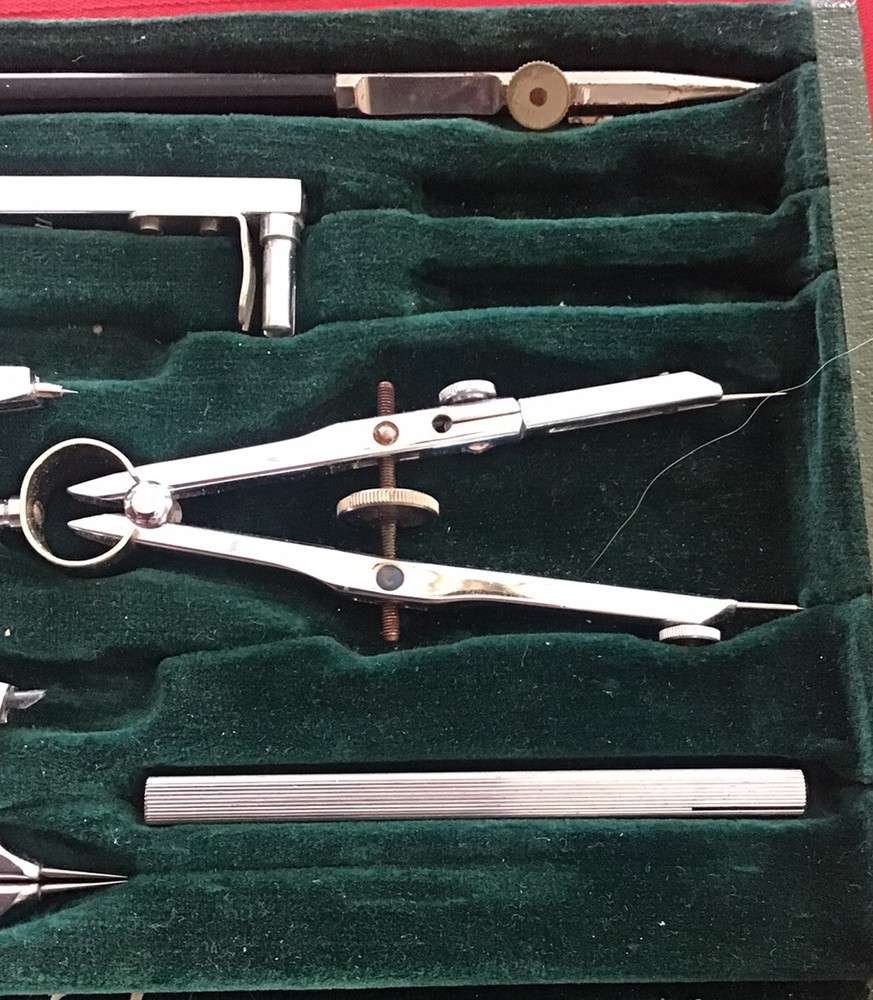K&E KEUFFEL & ESSER VINTAGE DRAFTING SET W/ Case