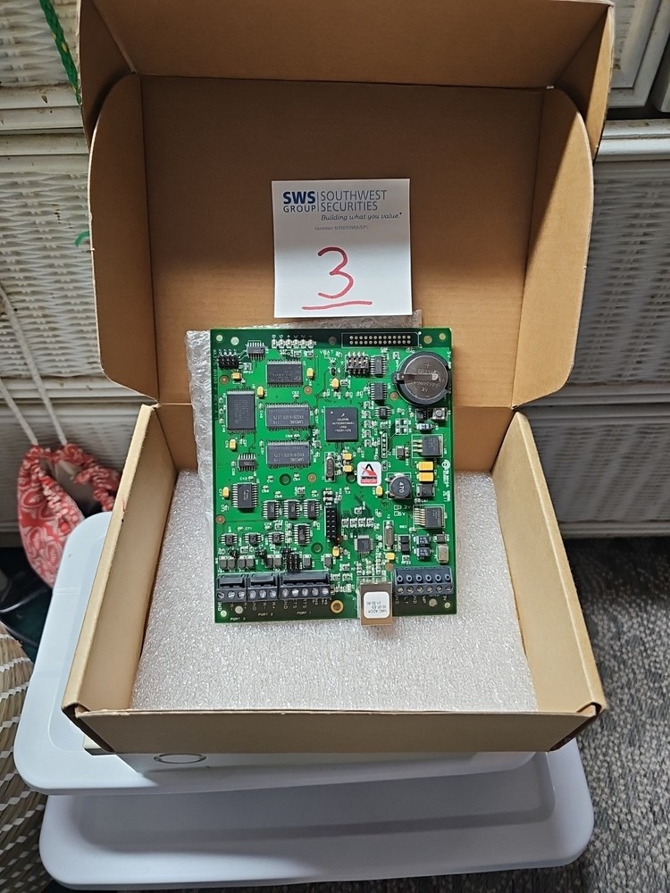 LNL-3300 LENEL Intelligent Systems Controller