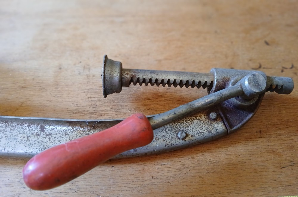 Bottle Sealer/Capper - Used