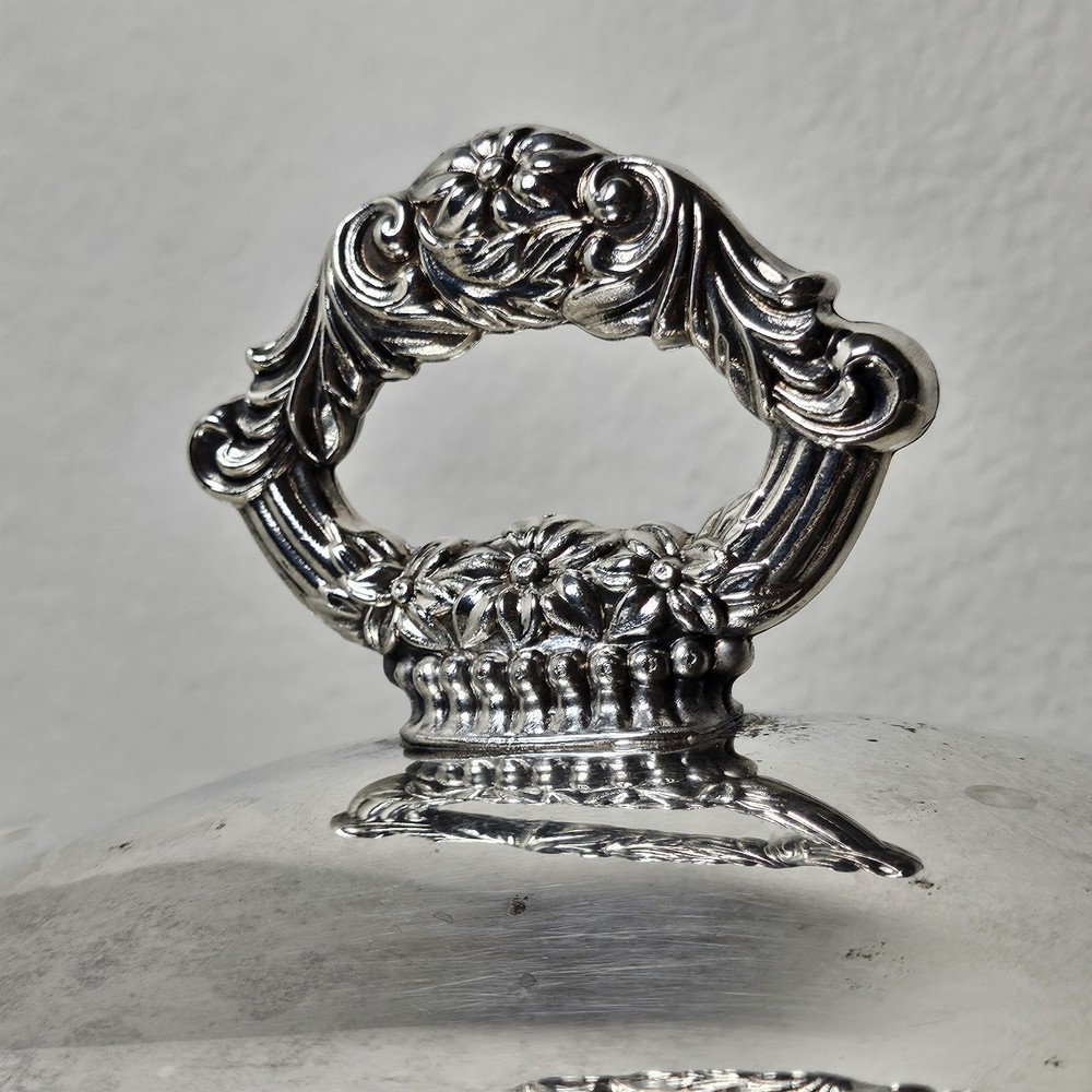 Vintage Oneida Silver Plated Pyrex Casserole Dish Holder Footed Serving Stand