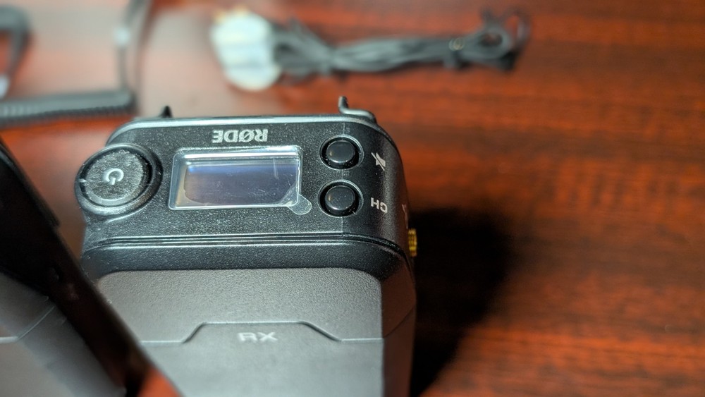 RODELINK TX-BELT Wireless Beltpack Transmitter.