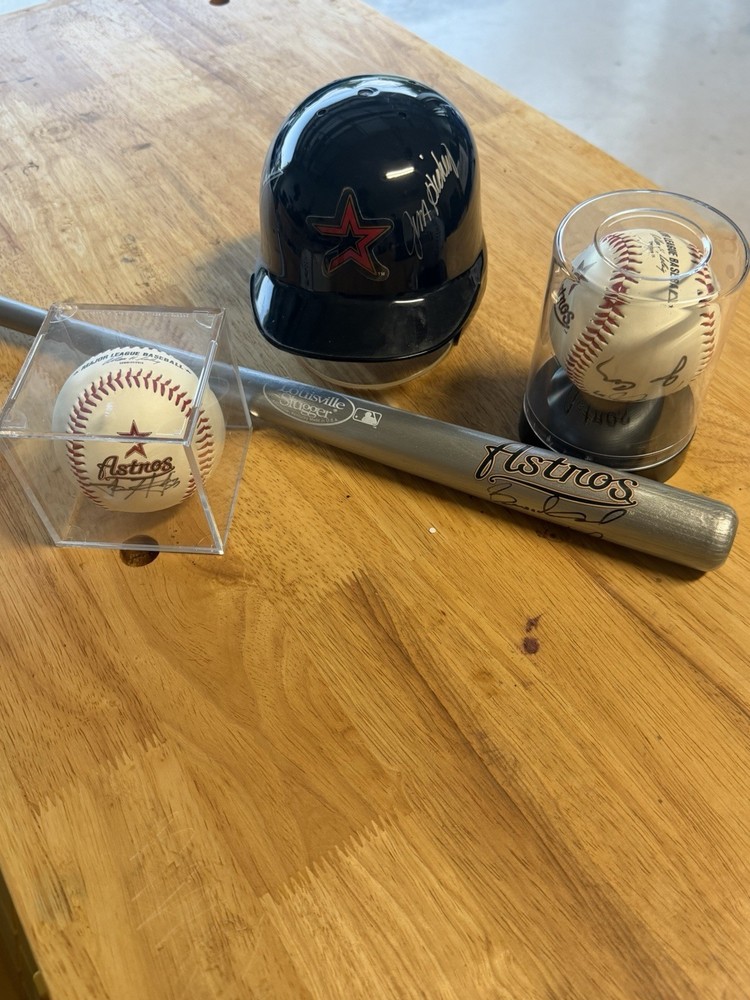 Houston Astros Signed Memorabilia