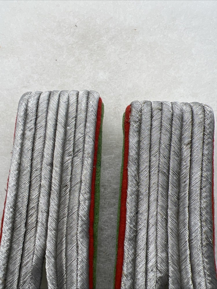 WW2 German Luftwaffe Officer Shoulder Board Set (GG209