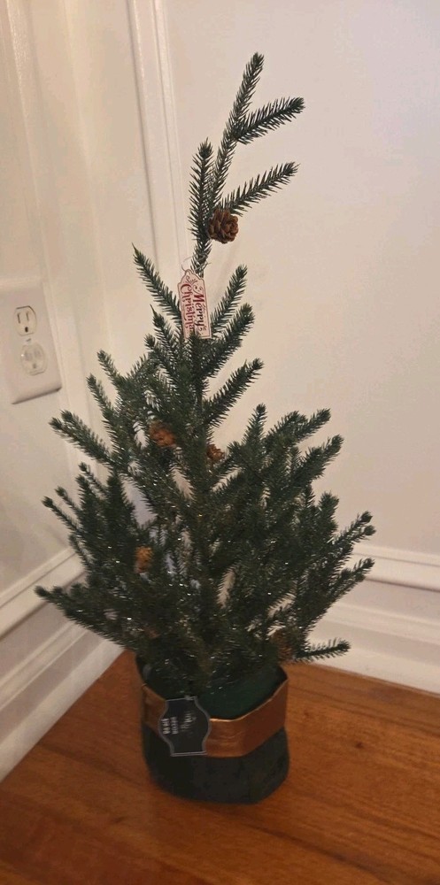 24"  Artificial Small Christmas Tree W/ Pinecones Table Top Holiday Time NEW 2'