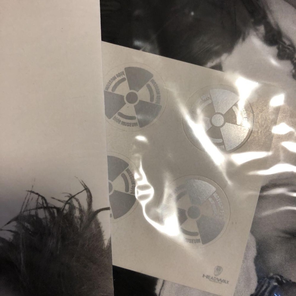 hide museum letter set