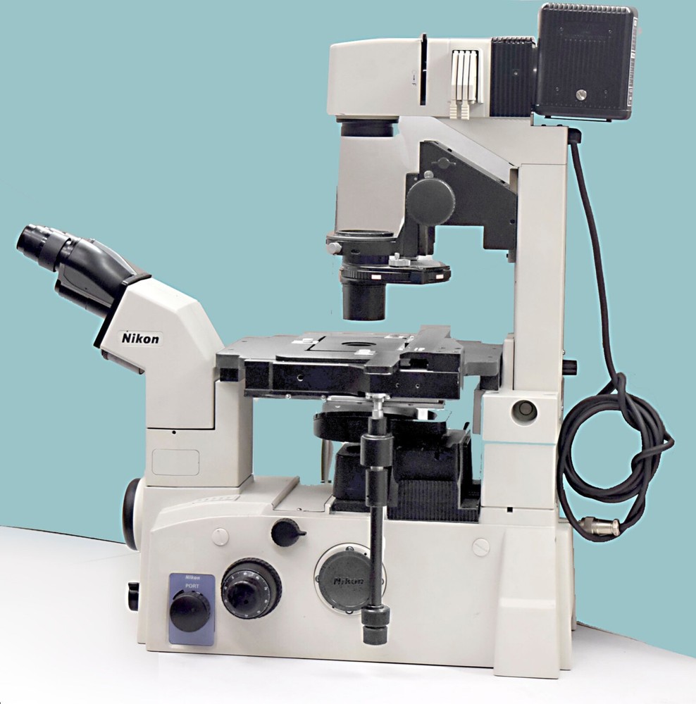 Nikon Eclipse TE2000-U Inverted Phase Contrast Microscope, 3 Objectives