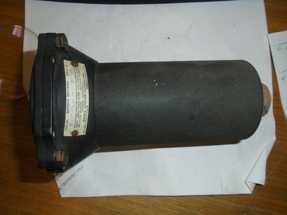 BENDIX AUTOSYN DUAL OIL QUANTITY INDICATOR P/N 6007-58A-15-B