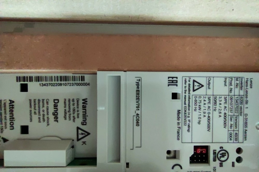1PC Lenze E82EV751K4C040  INVERTER E82EV751_4C040 Expedited Shipping