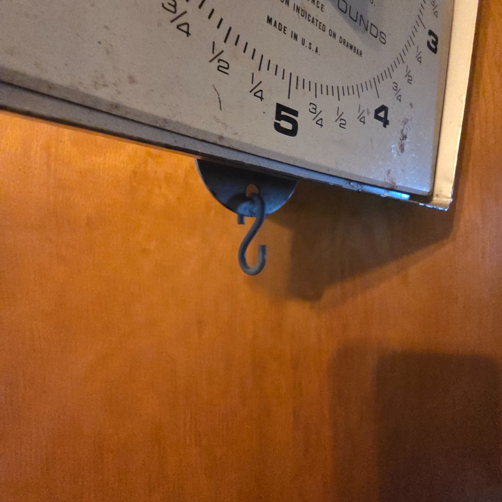 VINTAGE HANSON HANGING SCALE MODEL 842 RUSTIC KITCHEN