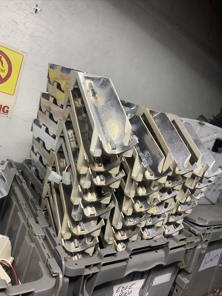 Whelen Edge Combo Corner Strobe With Twist locks