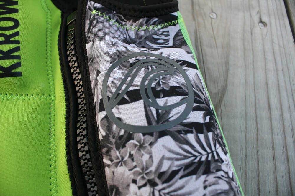 Surf Vest: Air Bubble by kKrows