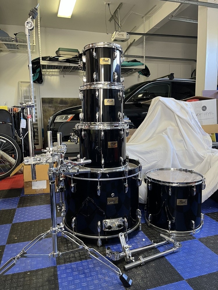 6 Piece Session Select Pearl Drum set.  Black mist.
