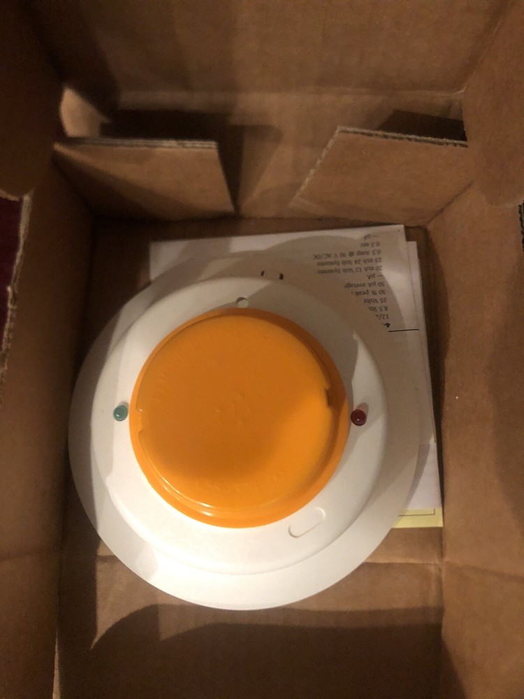 System Sensor 2WT-B Photoelectric Smoke Detector - Same Day Shipping (SEALED)