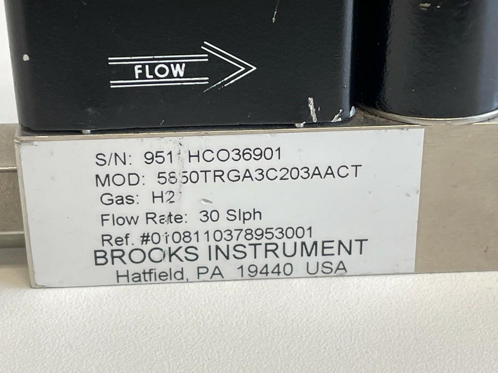 U2: Brooks 5850TR Mass Flow Controller 5850 TR Series