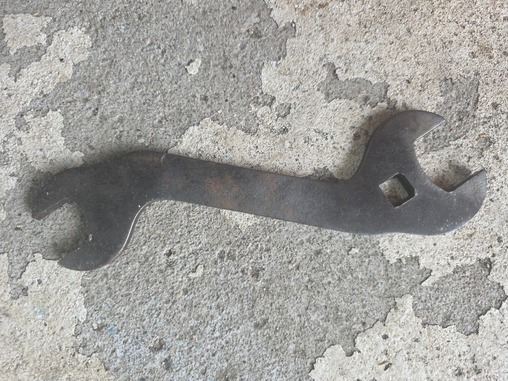 Vintage John Deere JD-52 Tractor Implement Wrench Nice Condition