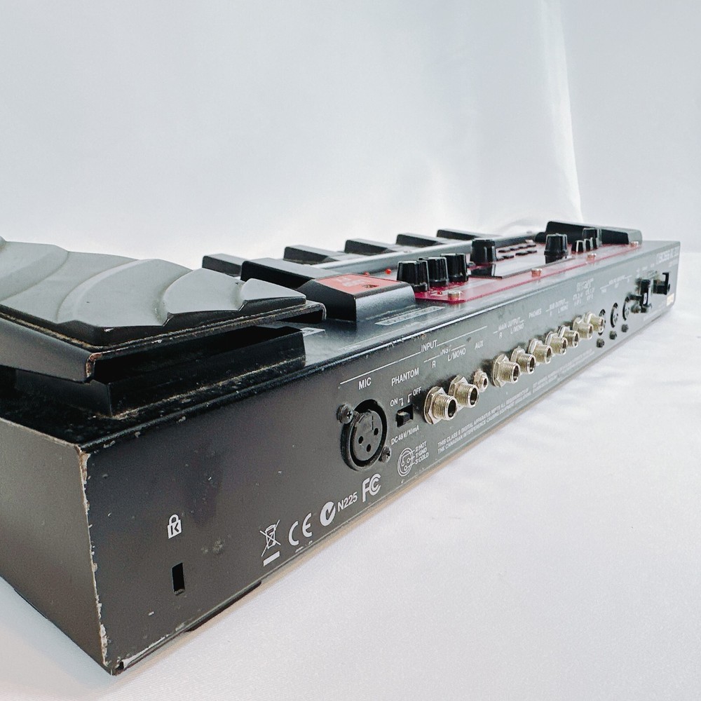 BOSS RC-300 Effector Loop Station Looper Guitar Effect Pedal used