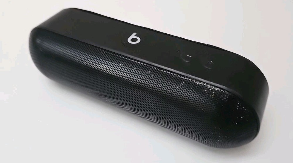 Various Electronics For Parts Garmin, Switch Case, Beats Pill *Check Details*