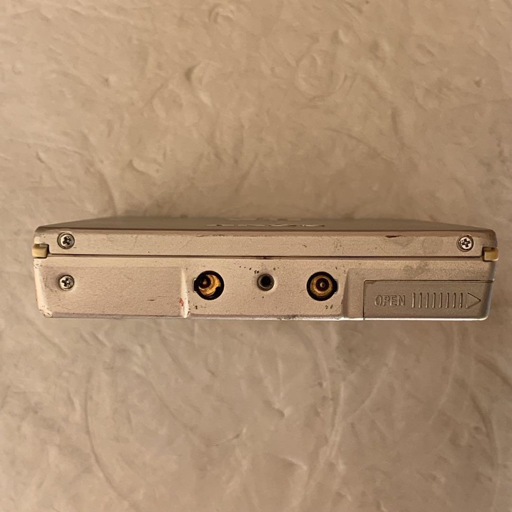 Sony MZ-E75 Minidisc Player Walkman