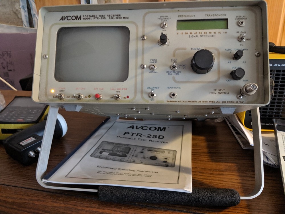 Avcom PTR 25D Portable Test Receiver