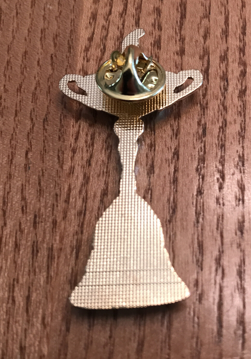 Undated RYDER CUP Golf Trophy LAPEL PIN 2” New!