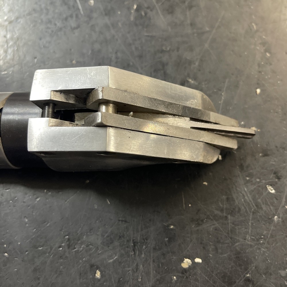 Central Pneumatic 2619 Inline Air Shears