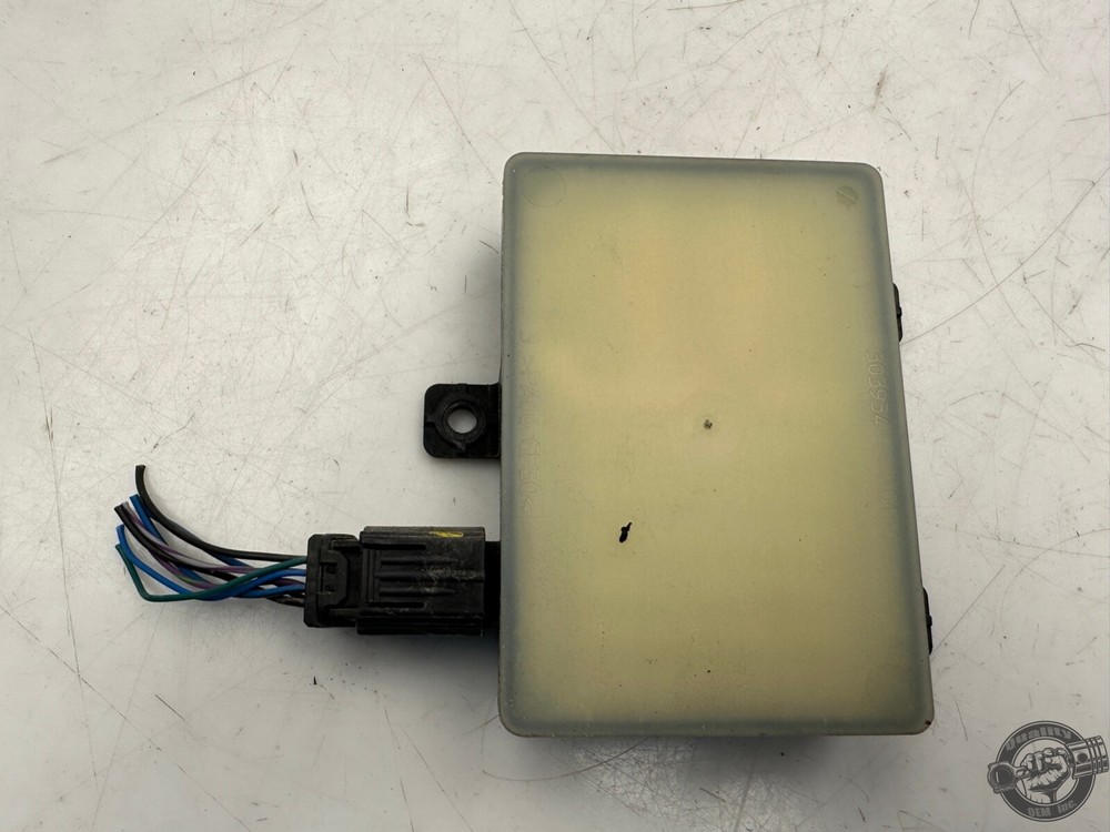 2017-2020 JAGUAR XE XF F-PACE REAR LEFT / RIGHT BLIND SPOT SENSOR CONTROL MODULE