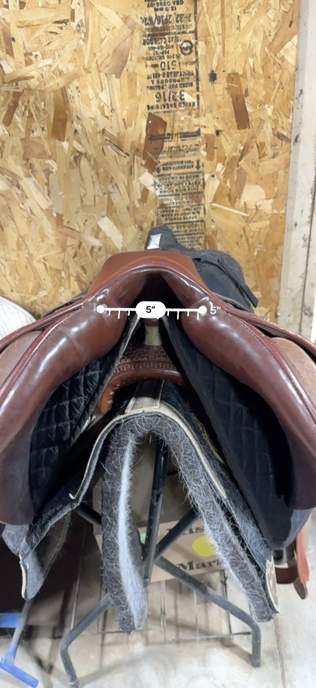 HdR Advantage Jumping Saddle