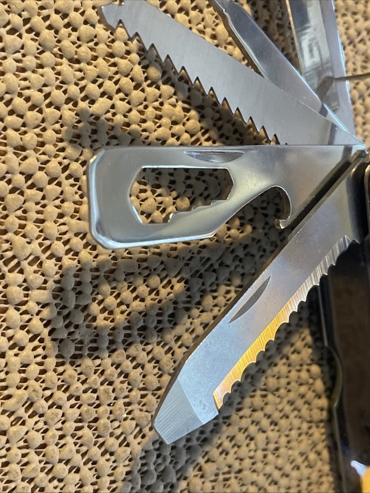 Bell & Howell Axe/Hammer Multi Tool