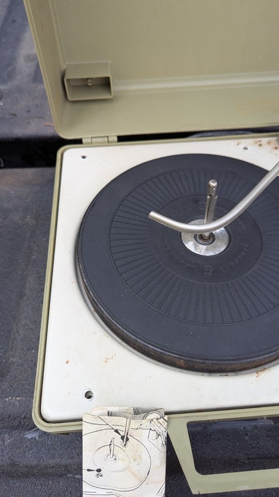 Vintage General Electric Portable Record Player Solid State Automatic Parts Repa