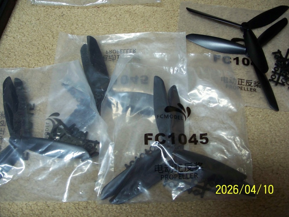 (4)Quadcopter 10x4.5" Tri black blades.