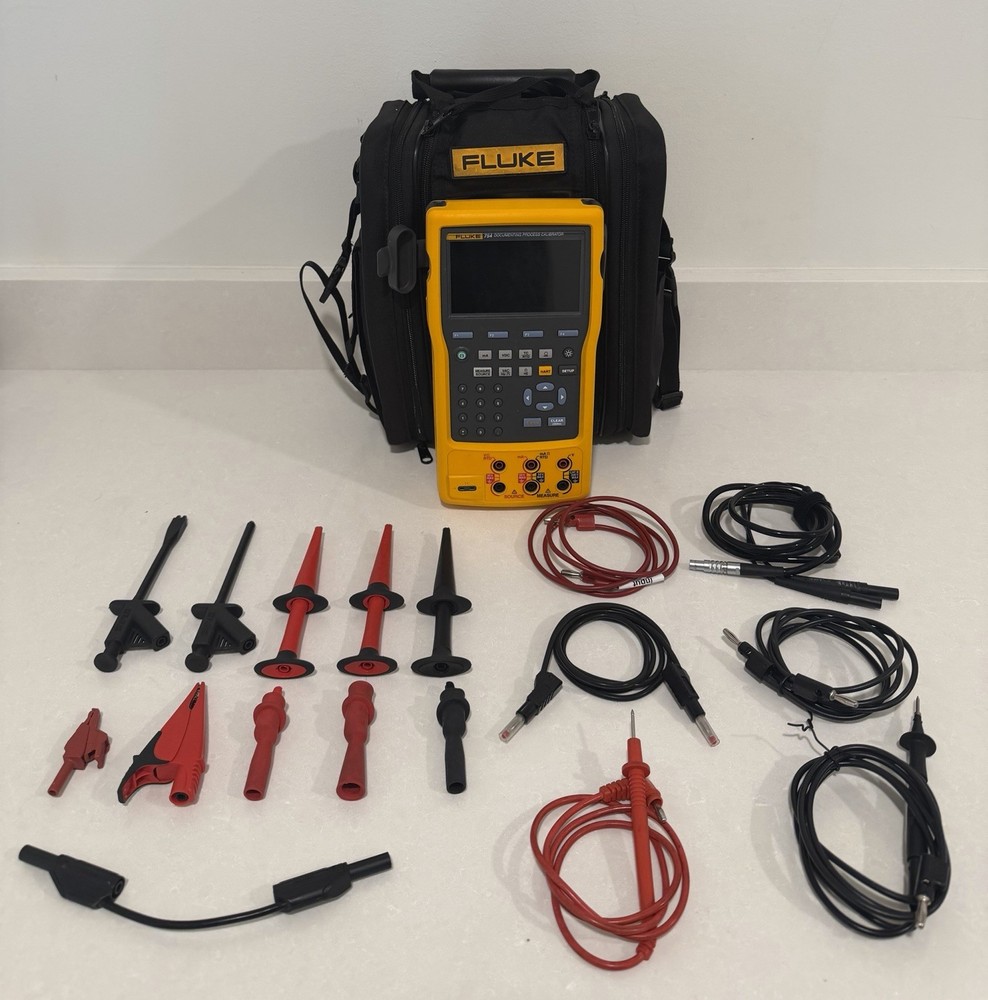 FLUKE 754 DOCUMENTING PROCESS CALIBRATOR W/ ACCESSORIES