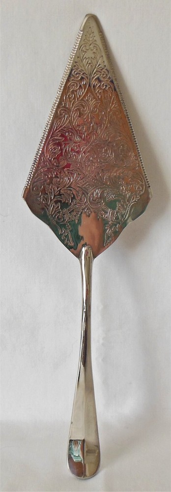 International Silver IS Silverplate Solid Cake Pie Server INS630