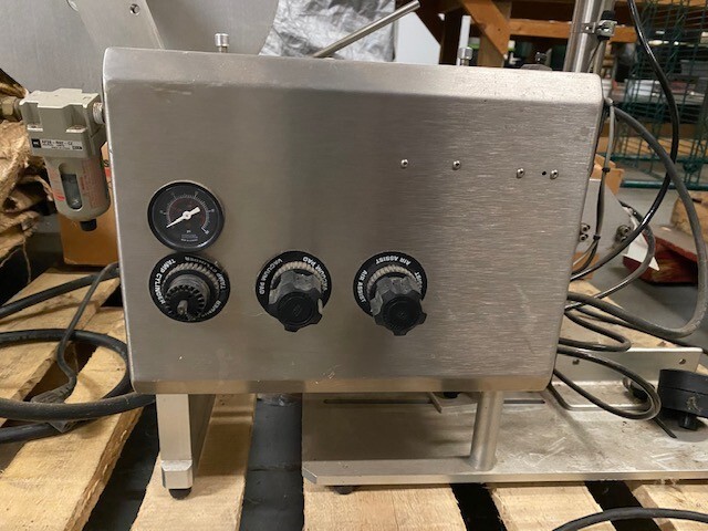 Quadrel T2 Tabletop Labeling System