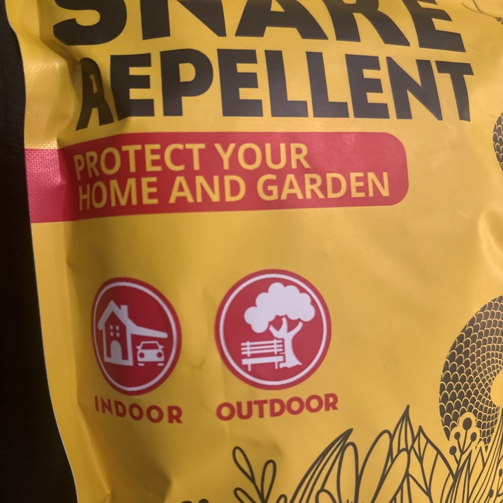 Snake repellent