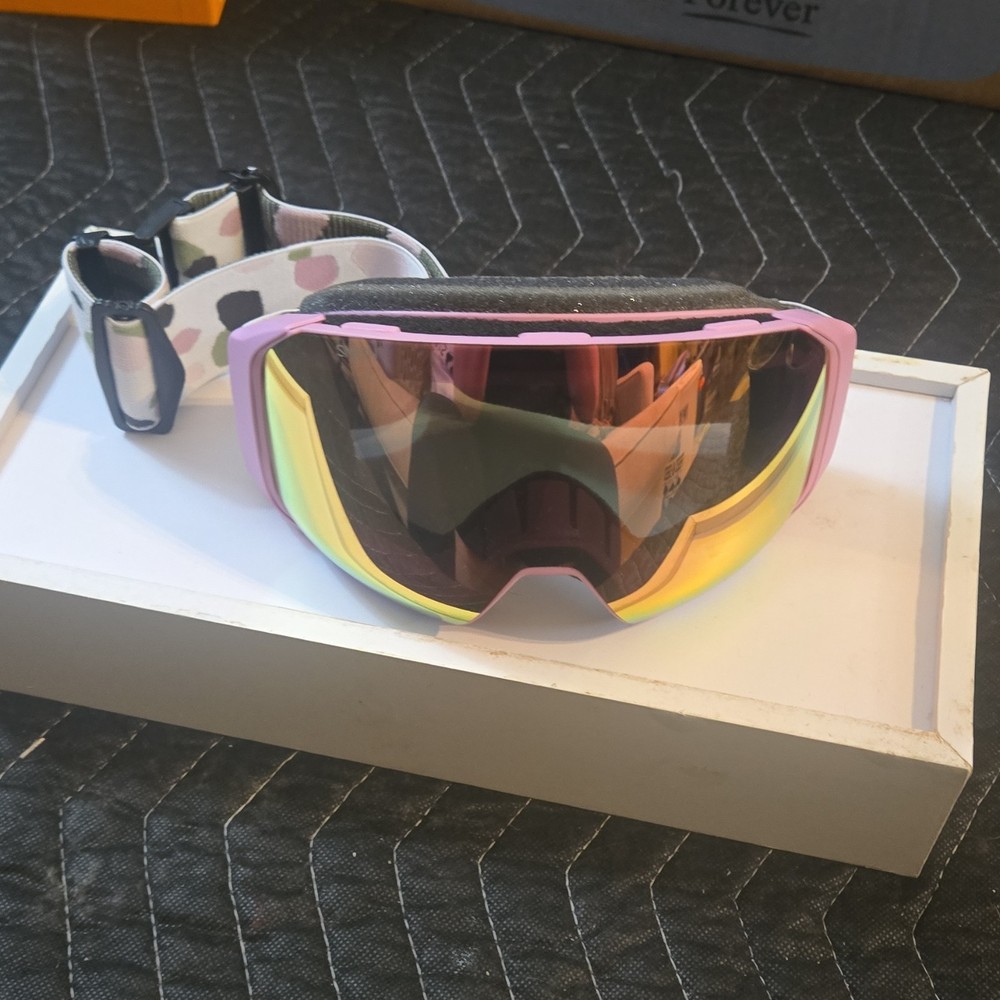 Smith Adjustable Pink Frame Mirrored Ski Goggles for Skiing Snowboarding