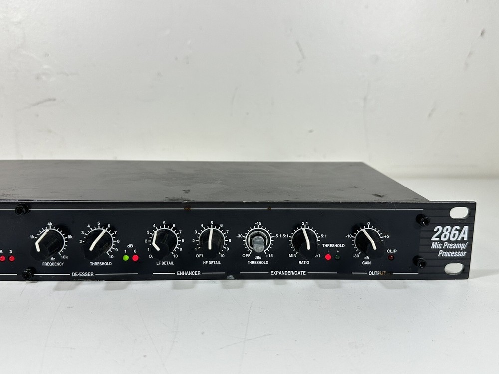 DBX 286A ~ Microphone Preamp & Processor ~ Power On / READ DESCRIPTION