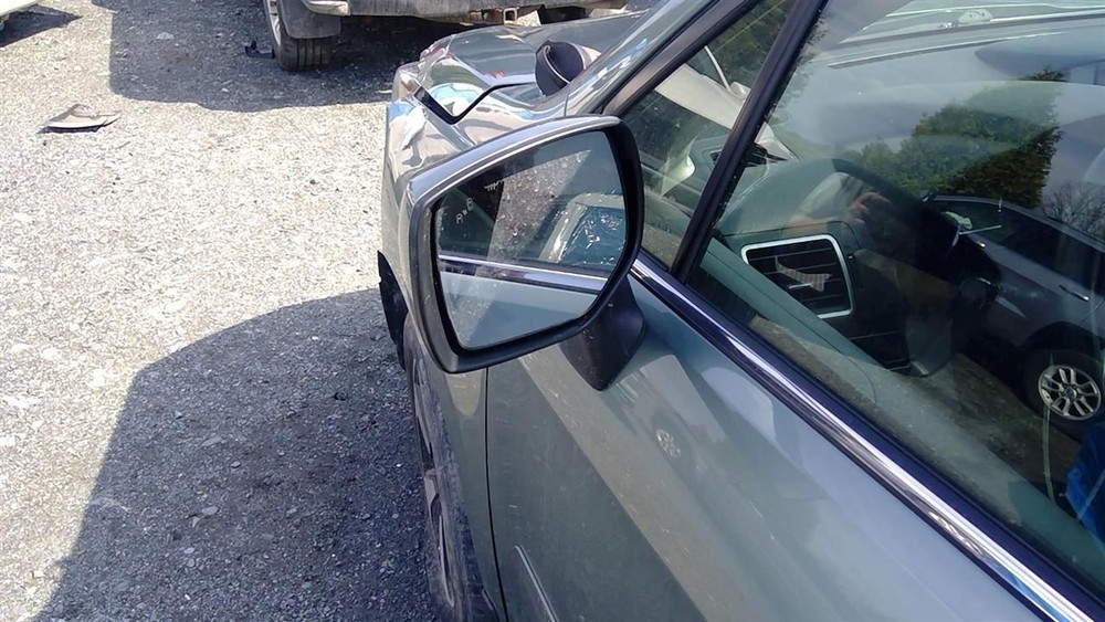 FORESTER 2018 Glove Box 2129551