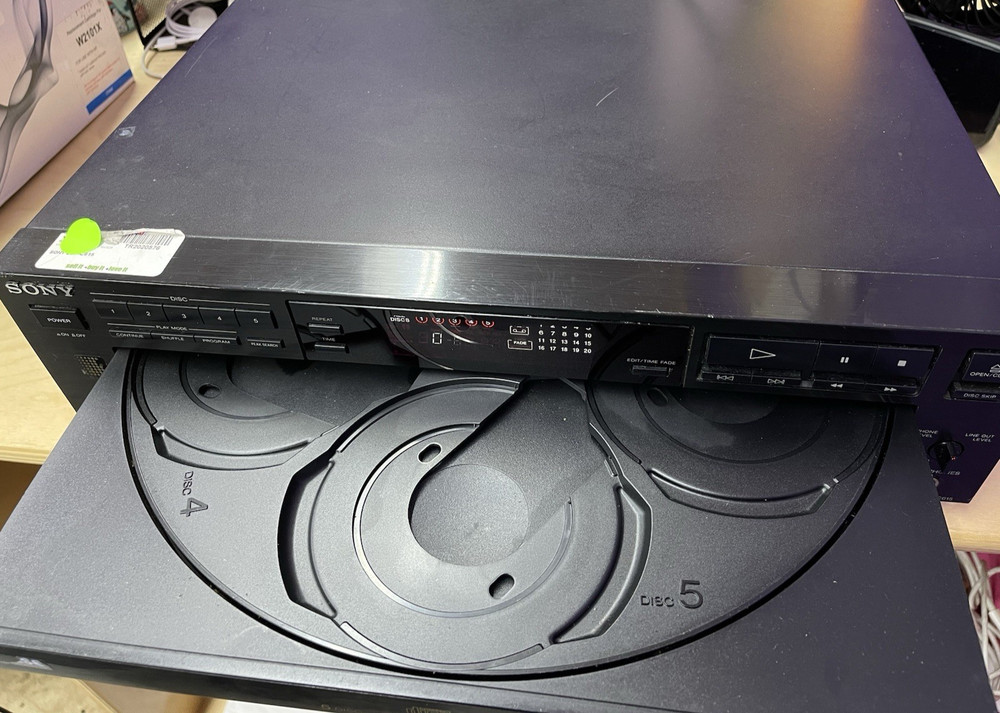 Sony CDP-C615 5-Disc CD Compact Changer Player | No Remote
