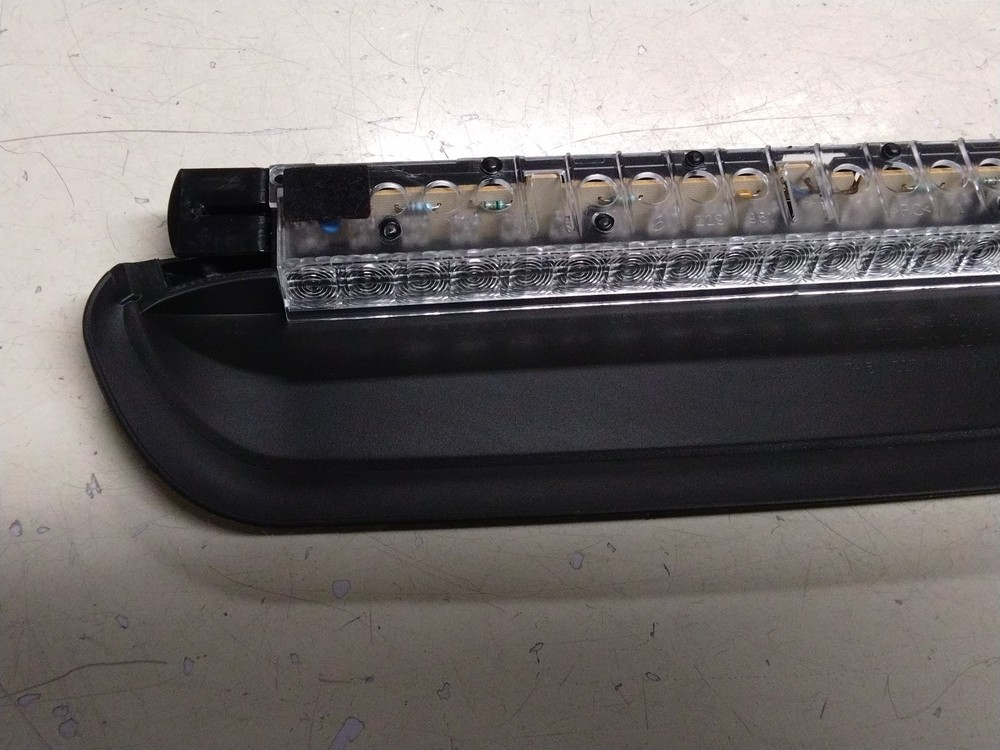BMW E60 5 SERIES HIGH LEVEL/THIRD BRAKE LIGHT 229951.