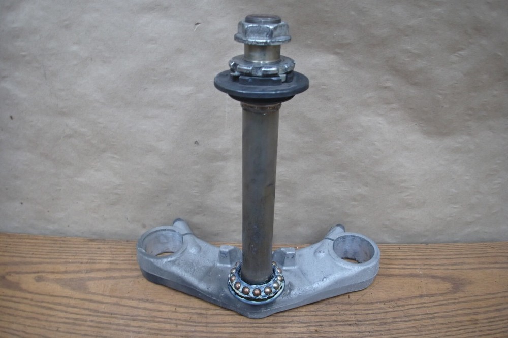 2004 HONDA ST1300 LOWER TRIPLE TREE STEERING STEM